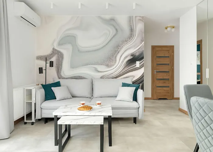 Modern Apartment With Ac Near Lake Malta By Noclegi Renters